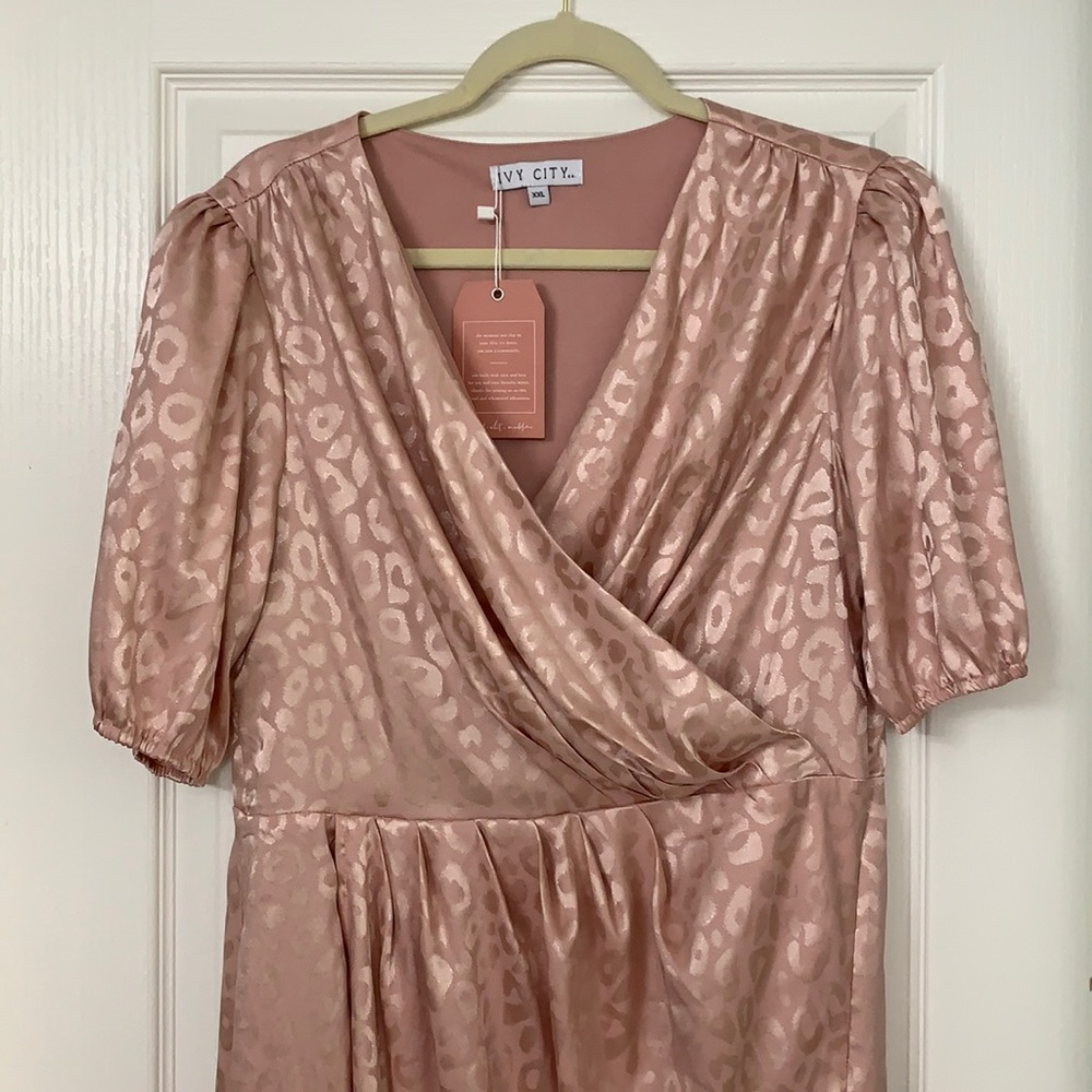 NWT Rose gold/blush pink leopard faux wrap dress